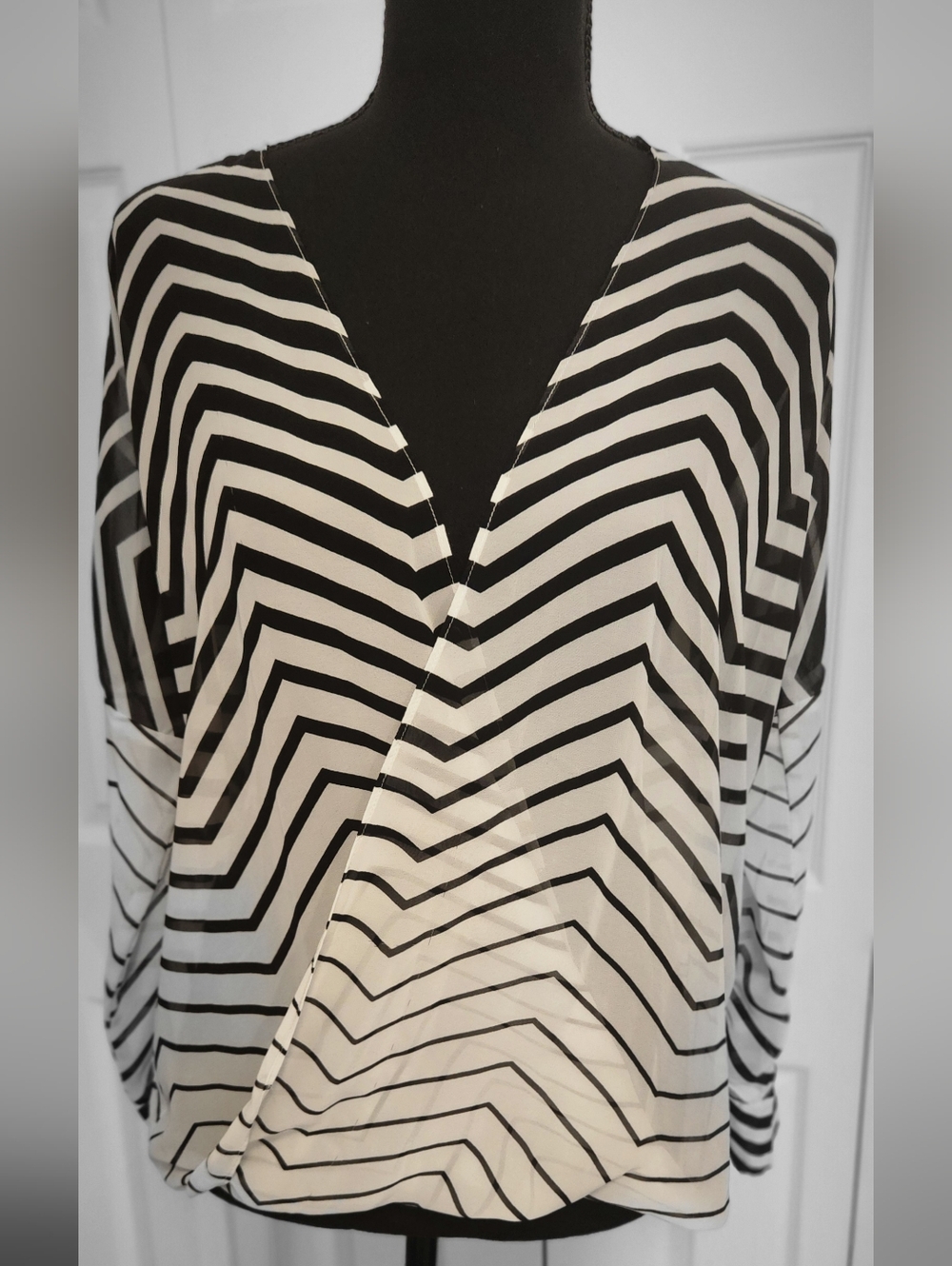 Charming Charlie Black and White Chevron Top